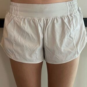 White Lululemon hottie hot shorts 2.5”